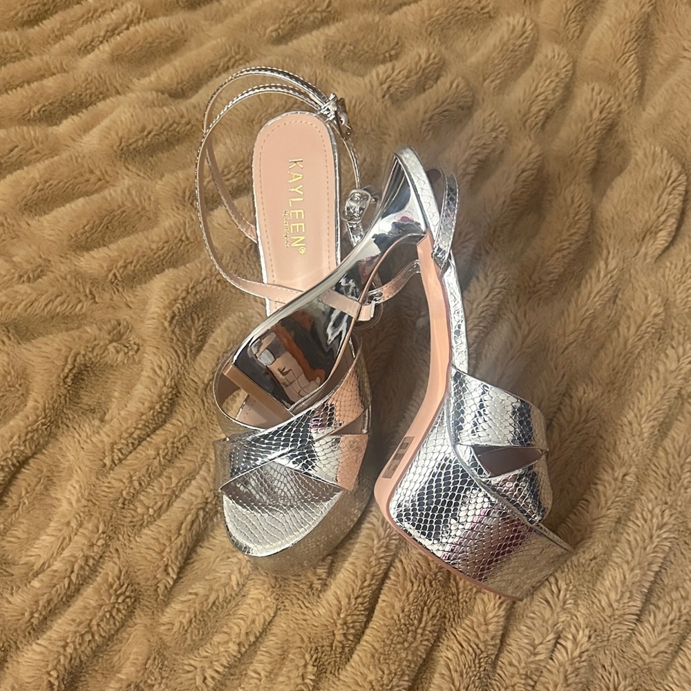 KAYLEEN By Los Angeles Metallic Silver Heels